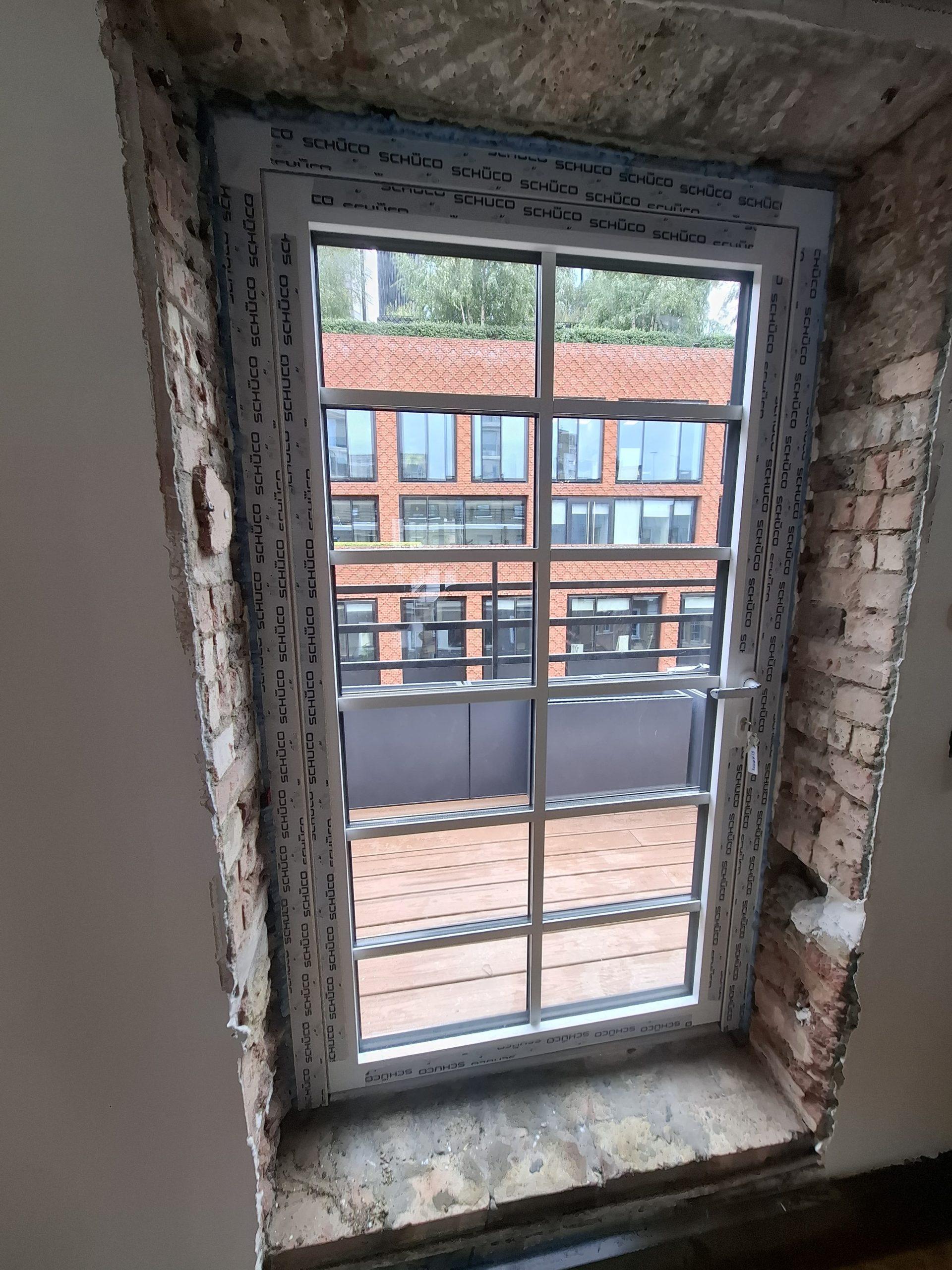 Installing Schuco Aluminium Glazing Patio door (3) Installing Schuco Aluminium Glazing Patio door