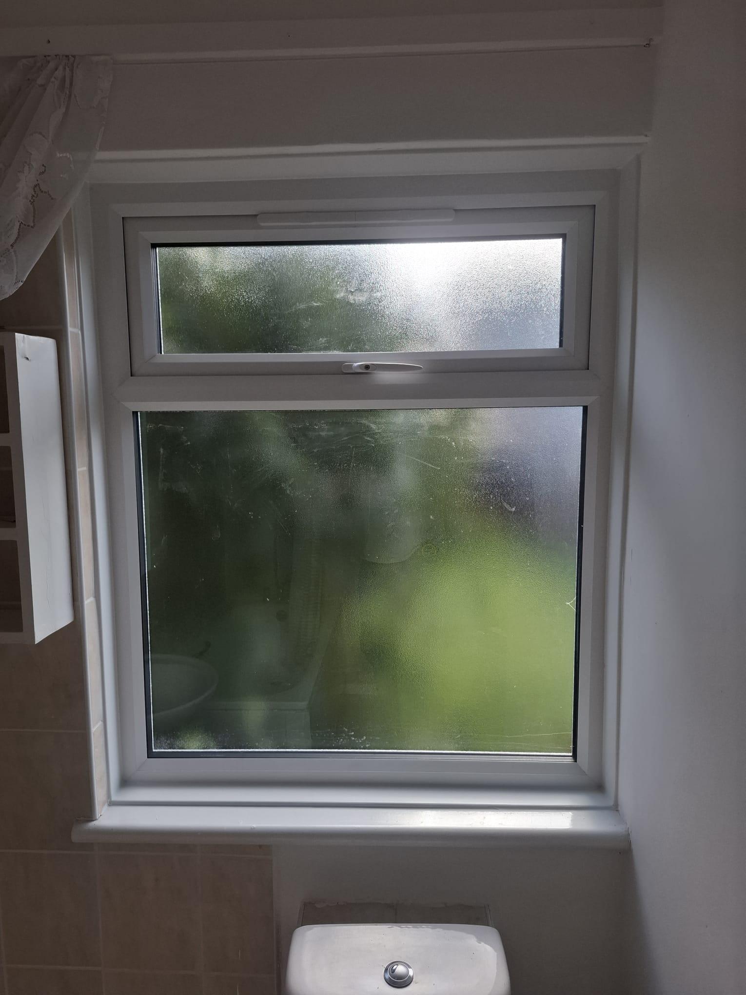 Front door & uPVC Windows (8) Front door & uPVC Windows