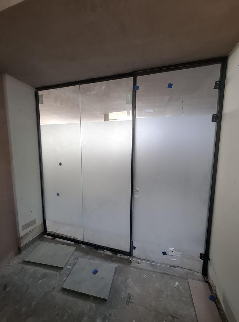 Glass Wall & Door (6) Glass Wall & Door